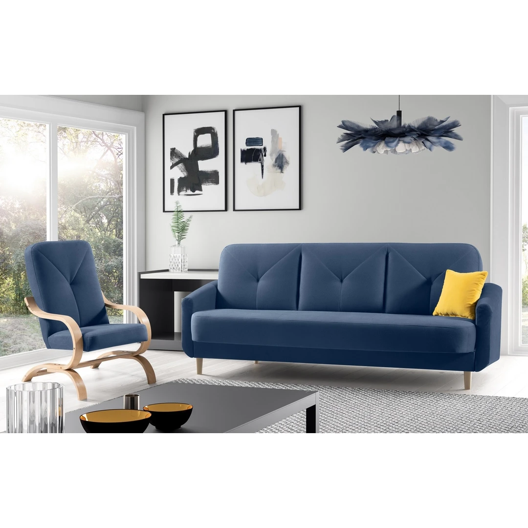 Skandinaviško stiliaus sofa su natūralaus medžio kojelėmis