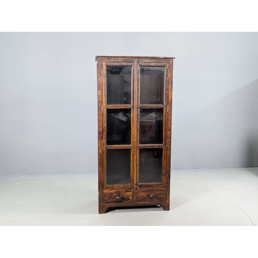 Indauja/knygų spinta - Vitrinos