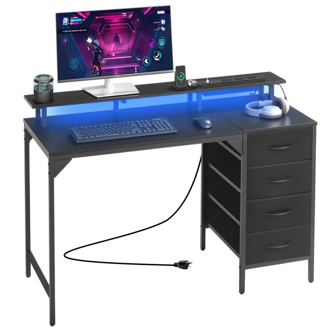 120 cm kompiuterio žaidimų stalas su LED lemputėmis ir maitinimu, juodas - Darbo stalai
