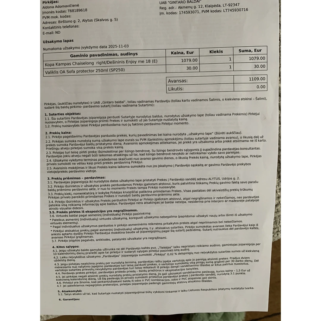 Visiškai naujas baldų komplektas