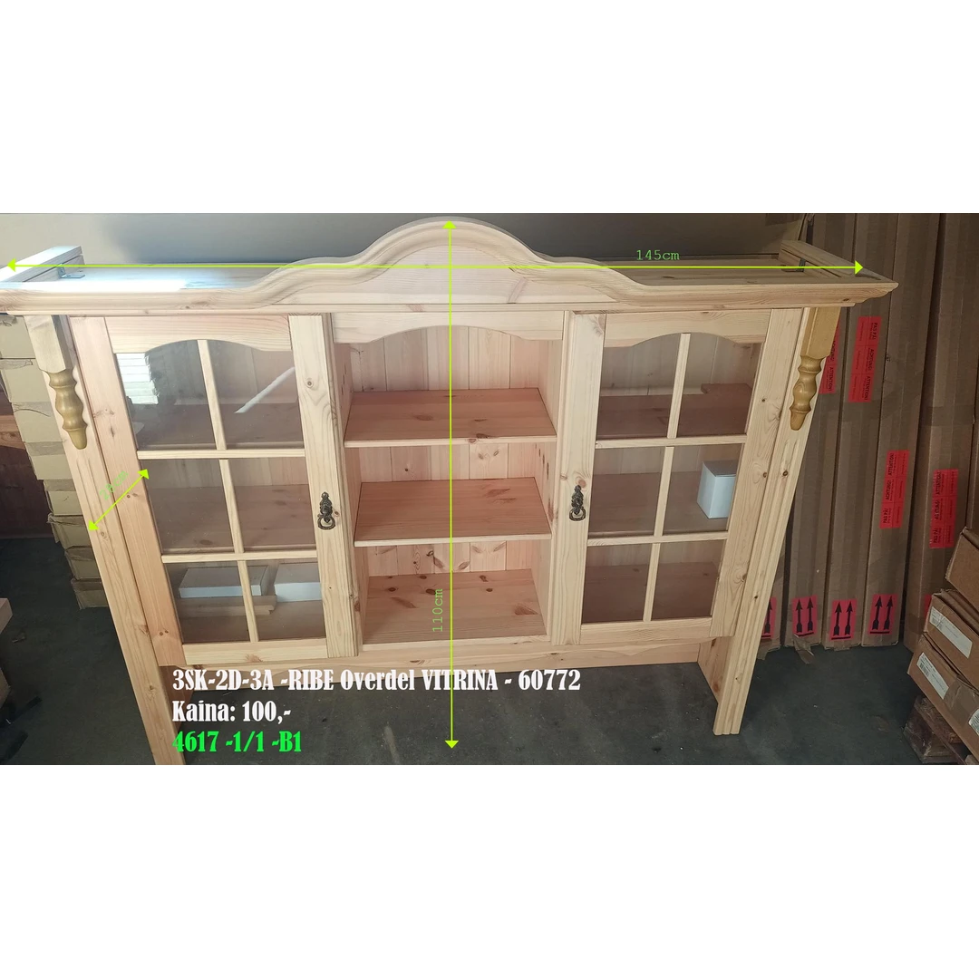 Įspūdinga medžio masyvo vitrina RIBE Overdel