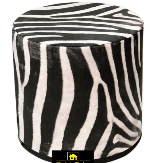 Spalvingas ir lengvas pufas – puiki kambario dekoracija