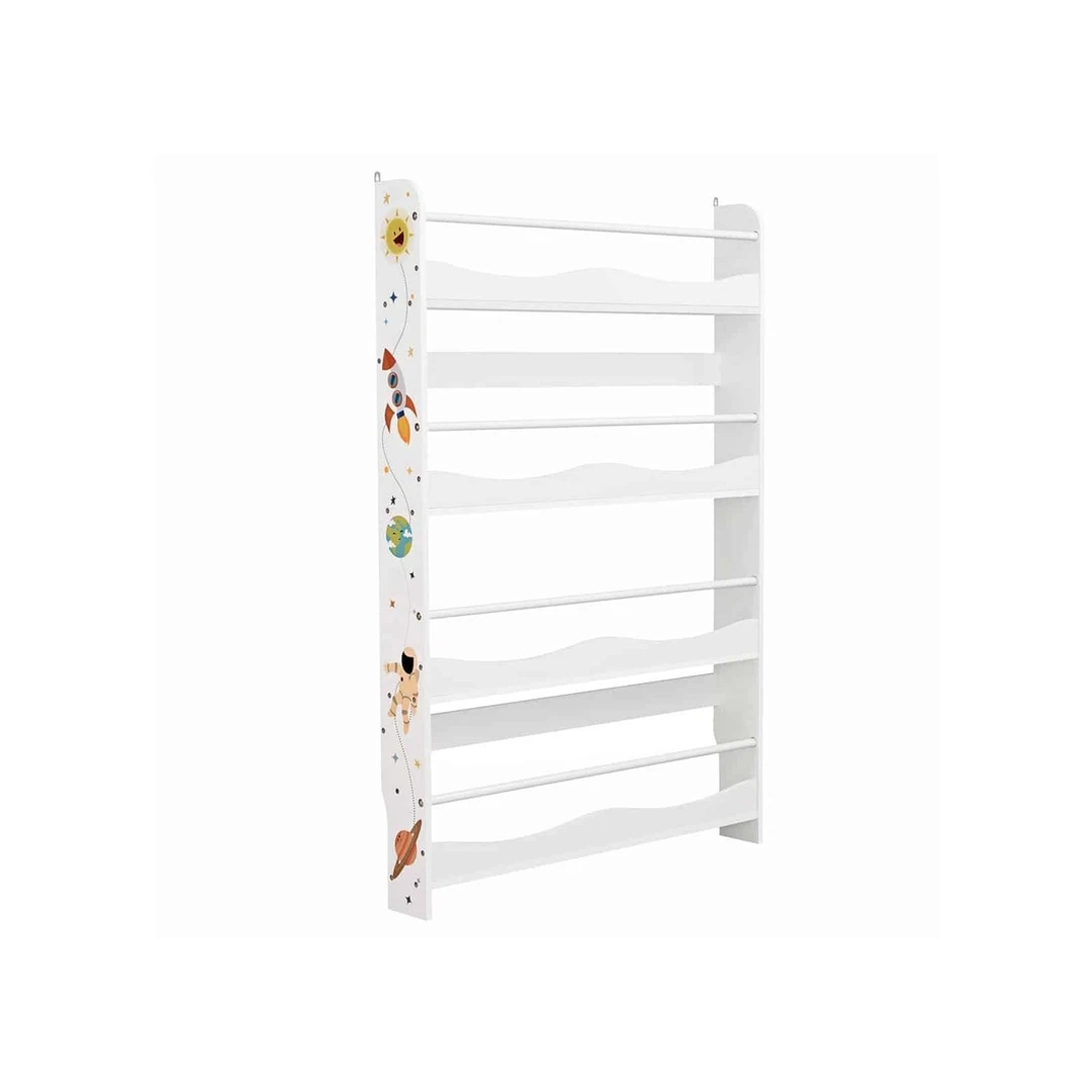 Sieninė knygų lentyna vaikams – saugus ir erdvus sprendimas