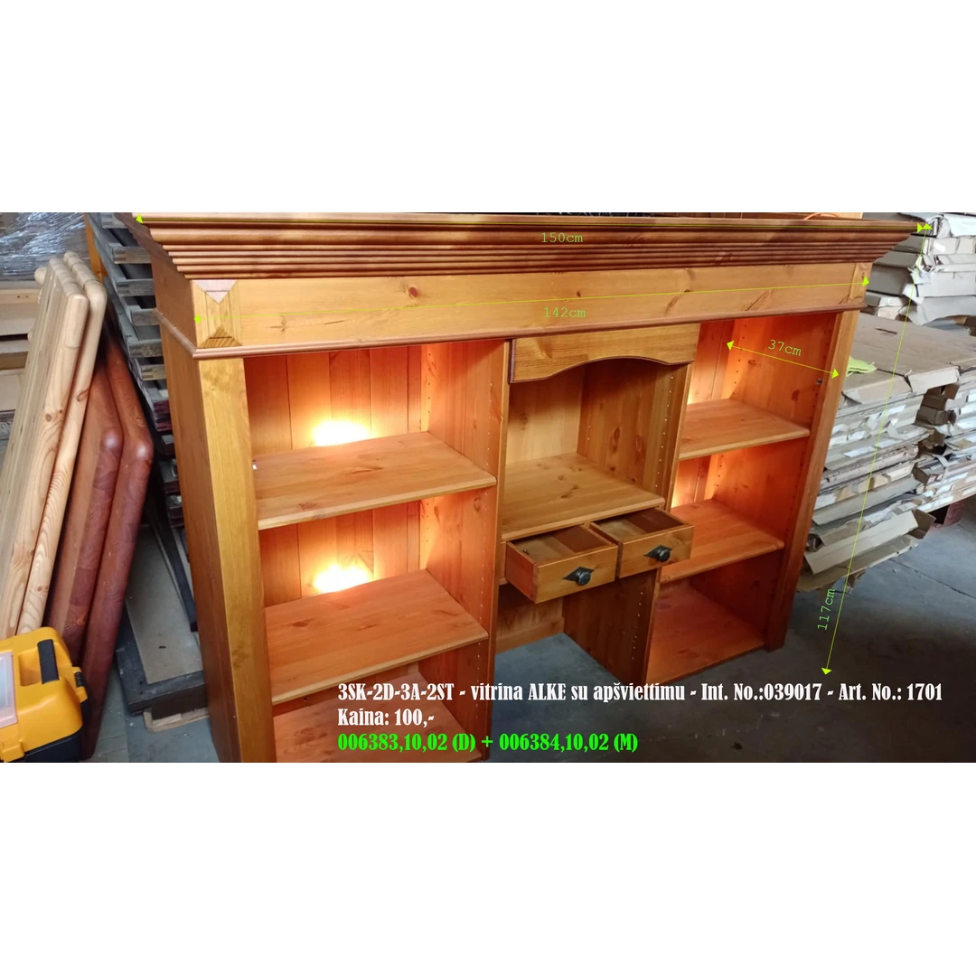 Vitrina ALKE su apšvietimu