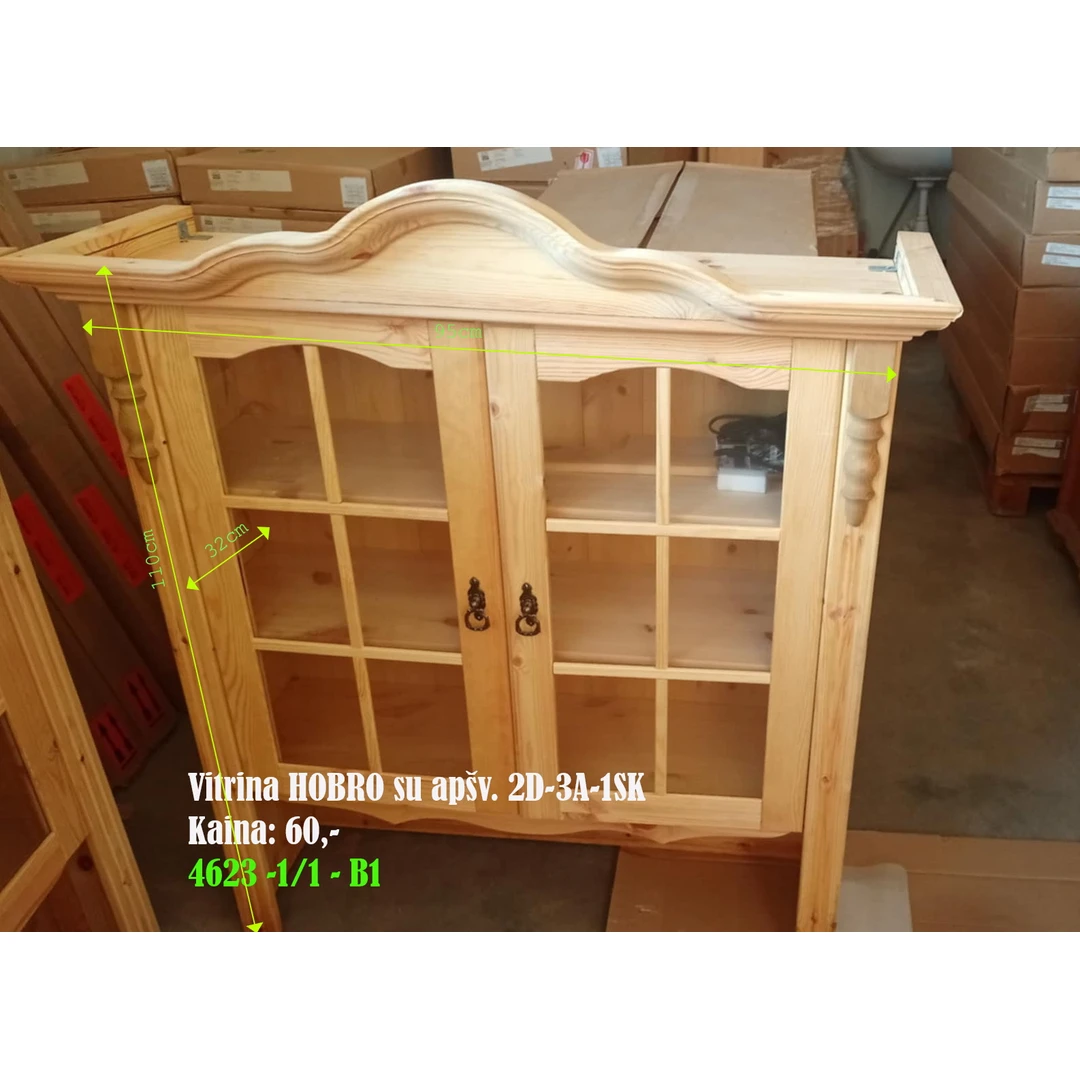 Luxi medžio masyvo vitrina su apšvietimu