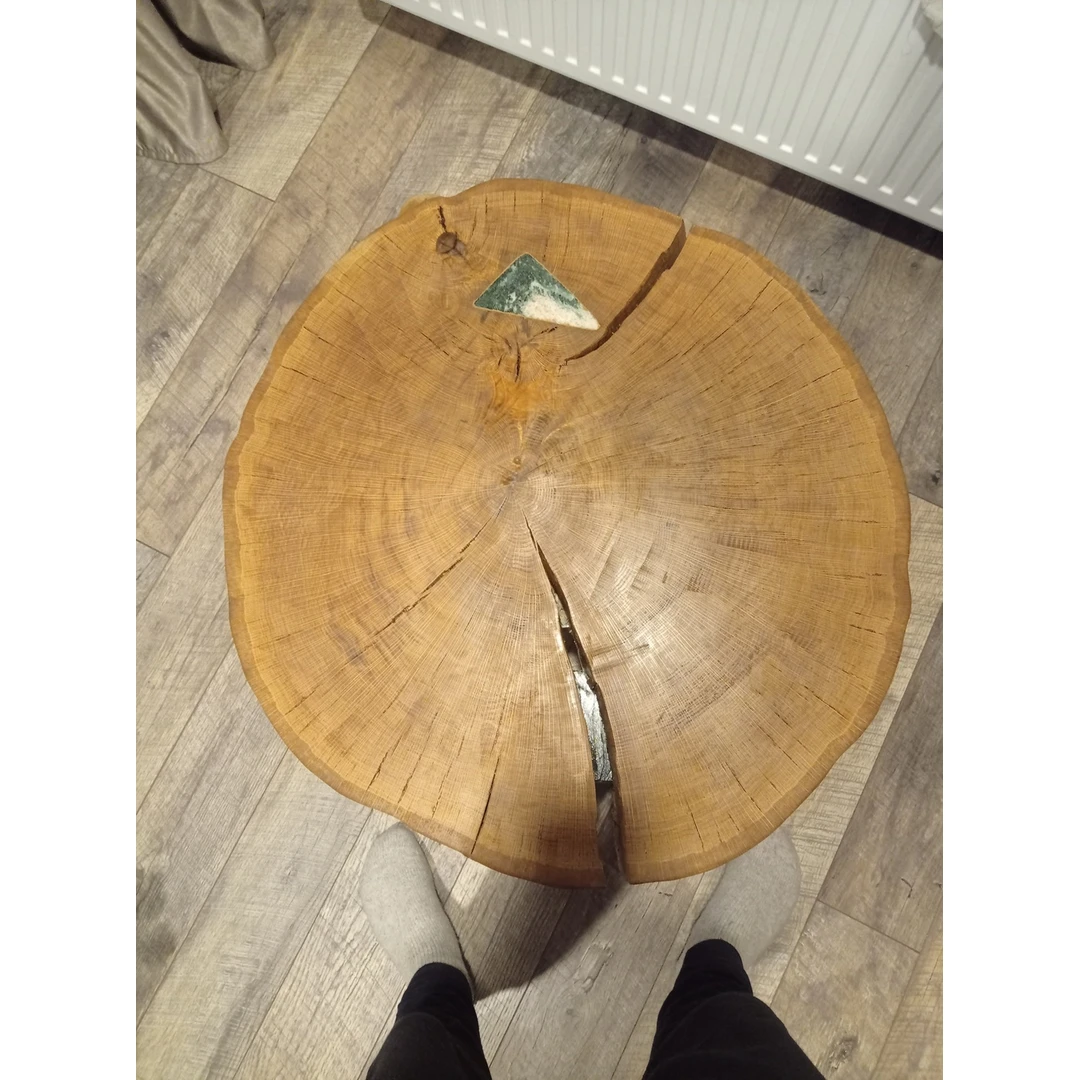 Įmantrus kavos staliukas su granito plokšte