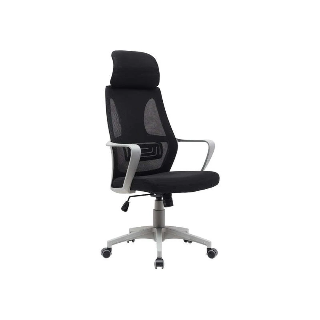 Elegantiška sofos komplektacija su minkštais pagalvėmis