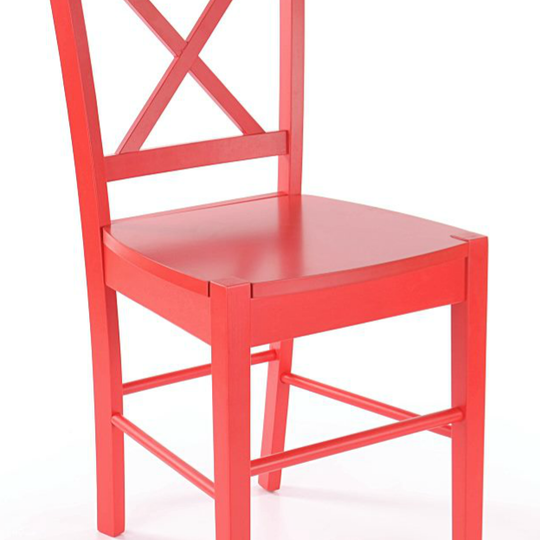 Natūralios medinės kėdės raudonos spalvos