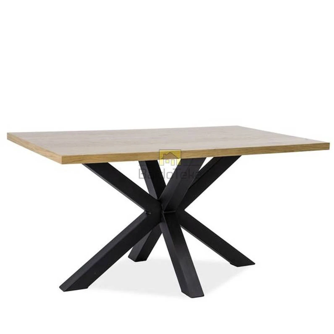 Įspūdingas ąžuolo ir juodos spalvos stalas su metalo detalėmis