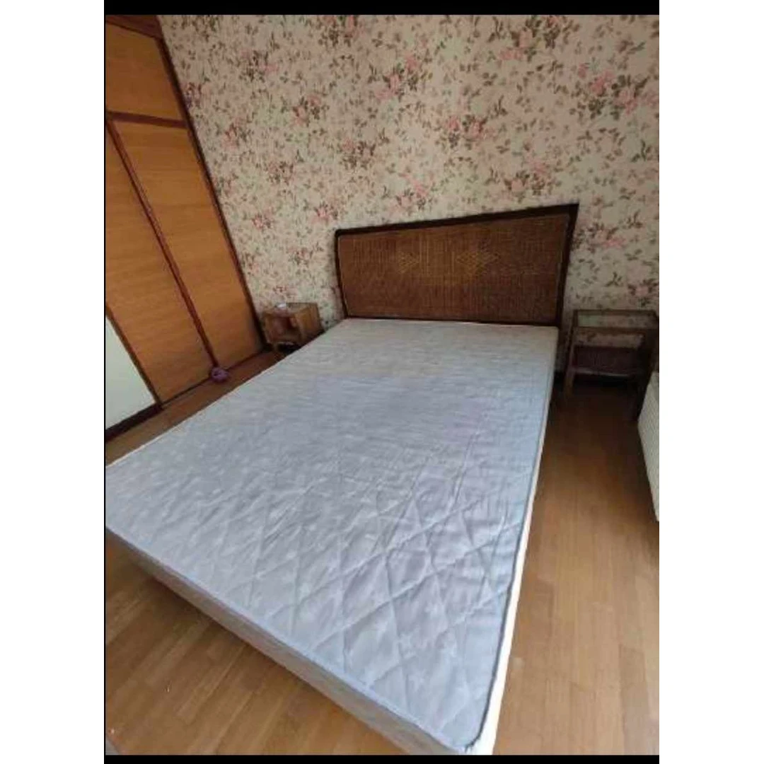 Naudota ruda ratano lova, 160 cm pločio