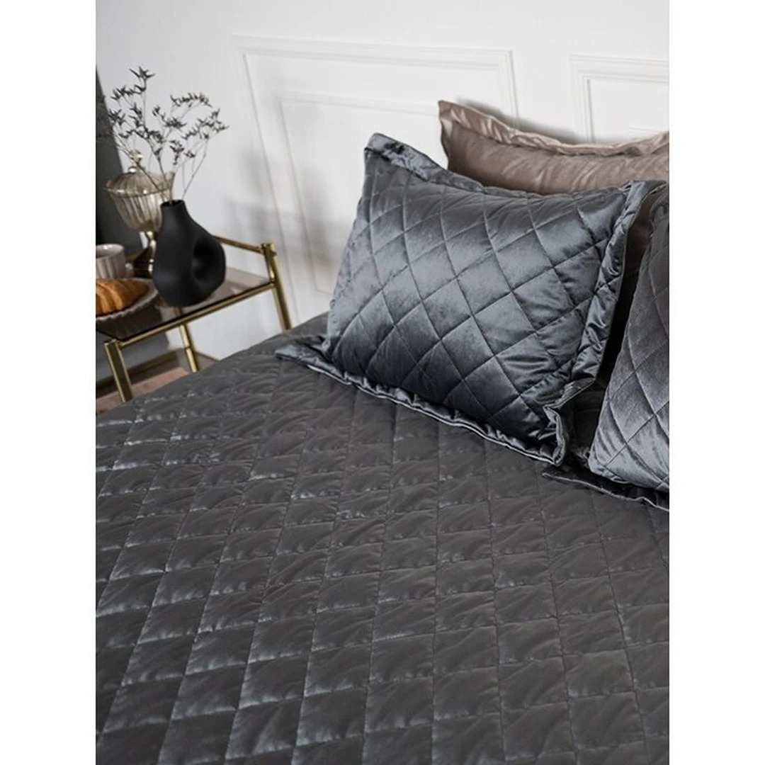 Minkšta ir švelni lovatiesė IMPERIJA su pagalvių užvalkalais