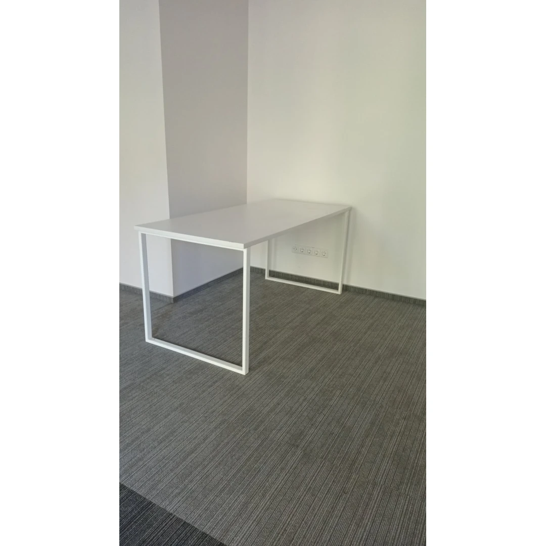 Tvirti 25mm stalai 160x75cm su skersiniu