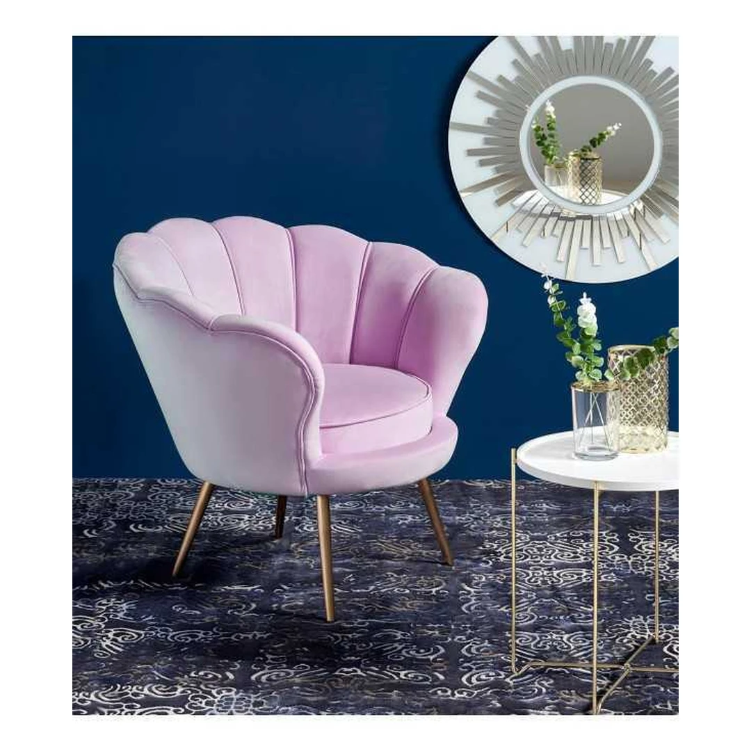 Madinga violetinė aksominė sofa su aukso kojomis