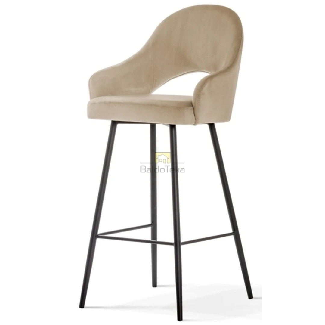 Ergonominė juoda kėdė su aksominiu audiniu ir miltelinėmis kojelėmis