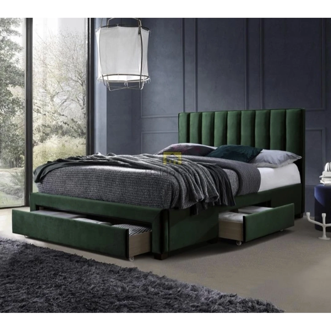 Ergonominė tamsiai žalia lova su grotelėmis ir patalynės dėže