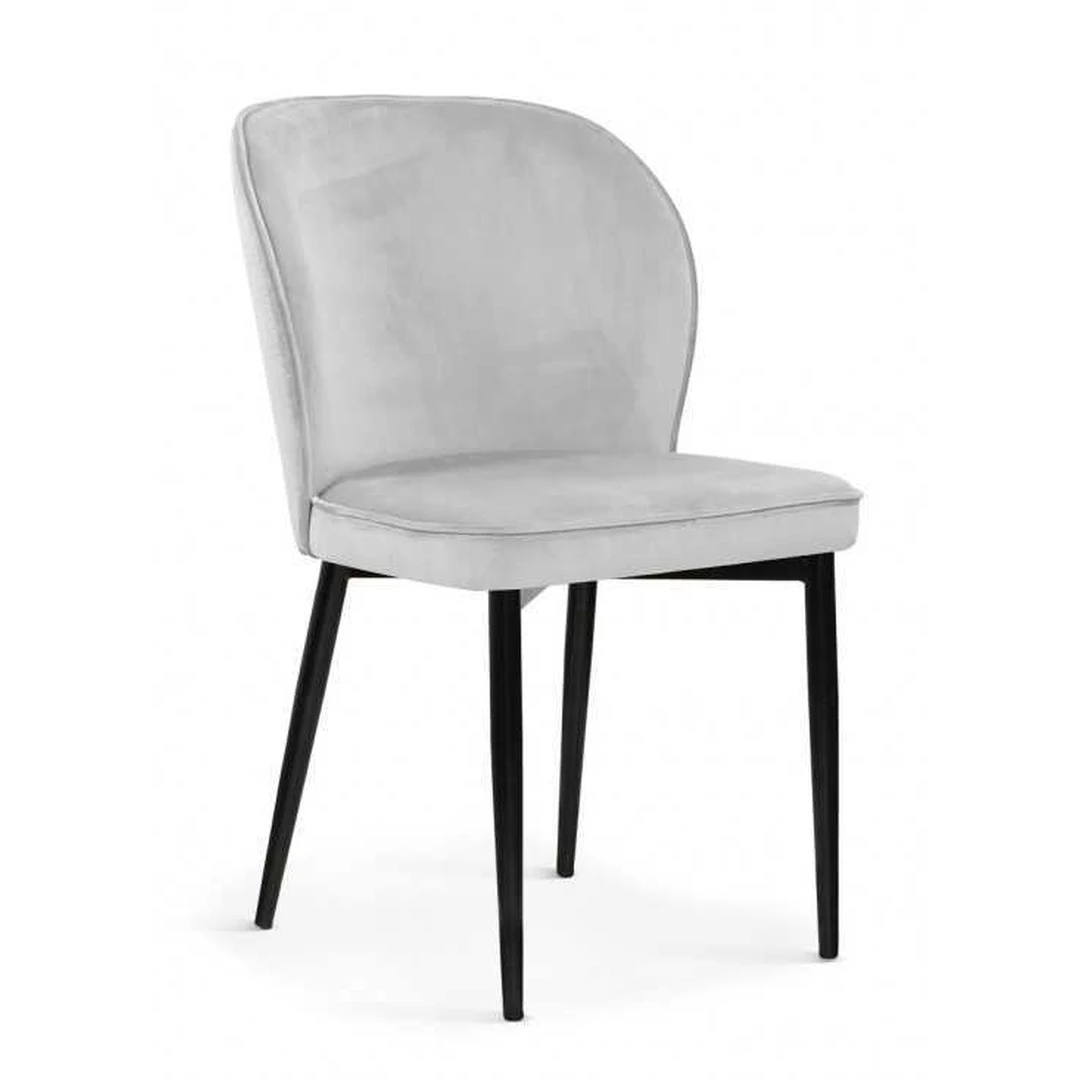 Minkšta kėdė AINE su juodomis metalinėmis kojomis