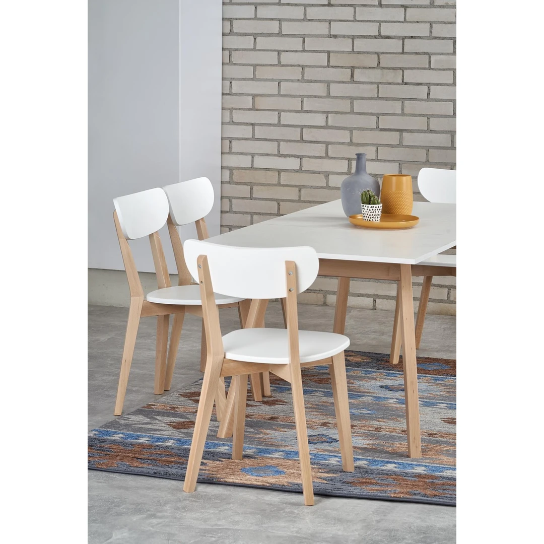 Elegantiška sofos komplektacija su minkštais pagalvėmis