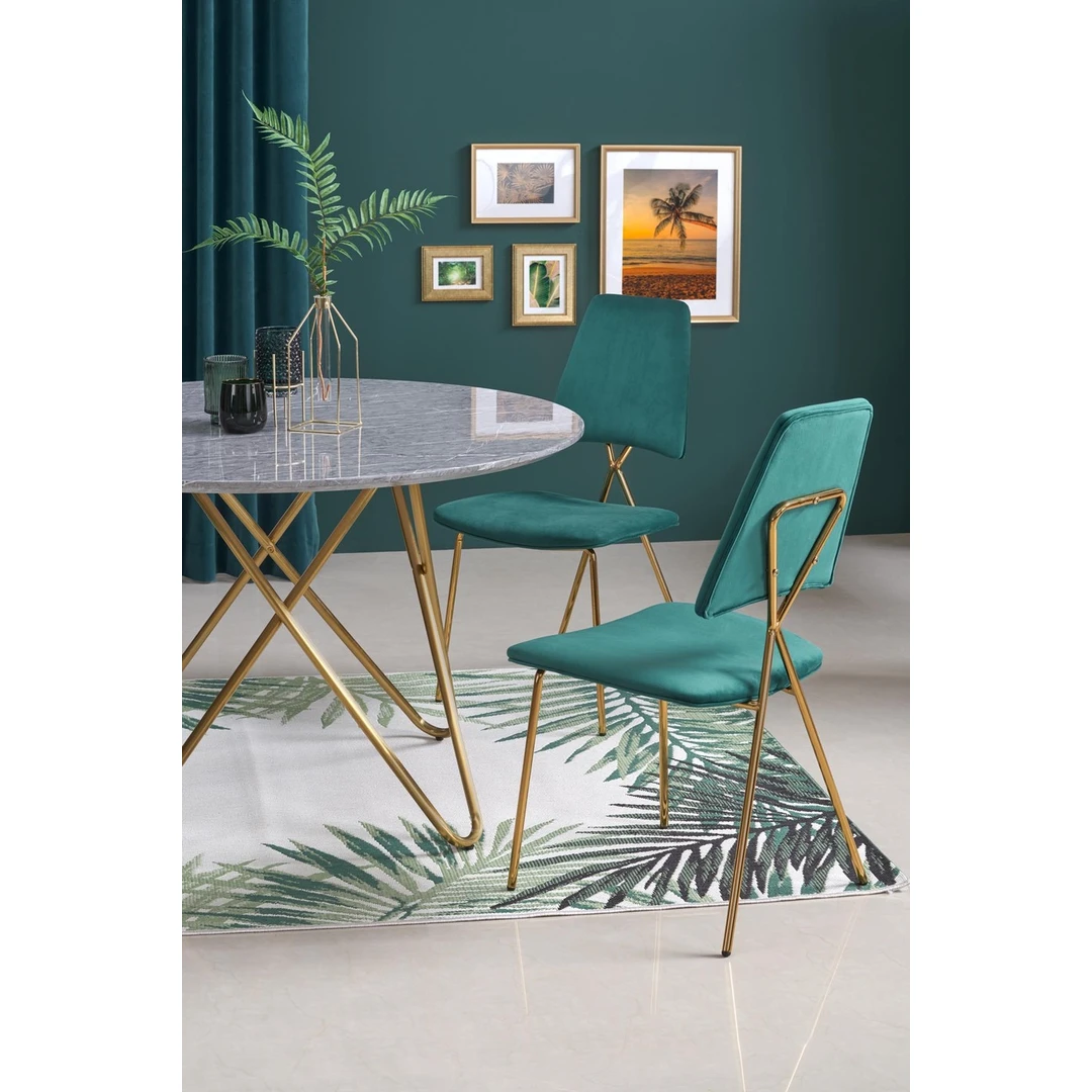 Elegantiška minkšta sofa su atlošu