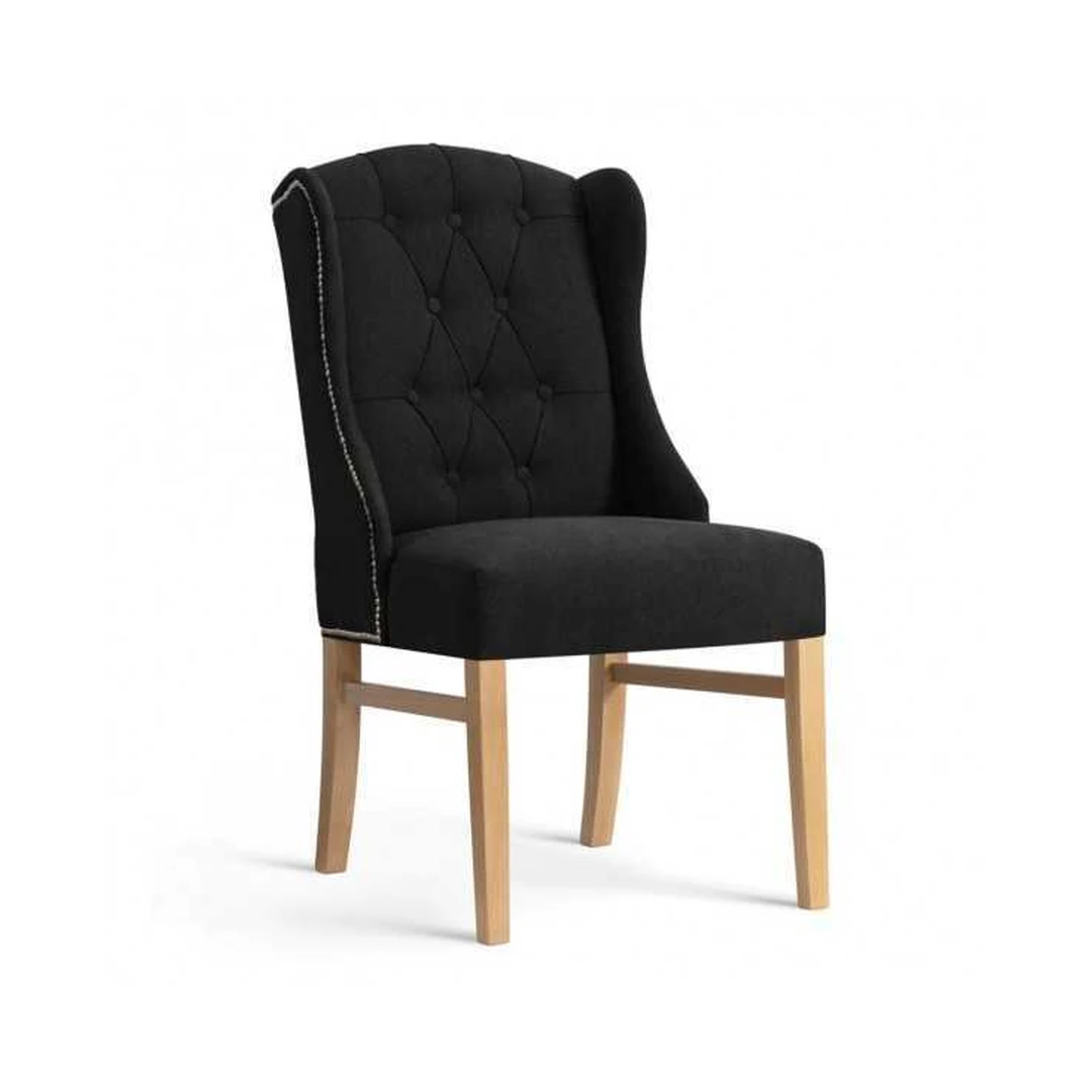 Erdvi ir patogi kėdė ROYAL – puikus pasirinkimas jūsų namams