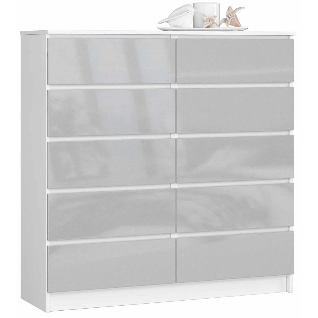 Moderni pilka komoda su metalo blizgesiu