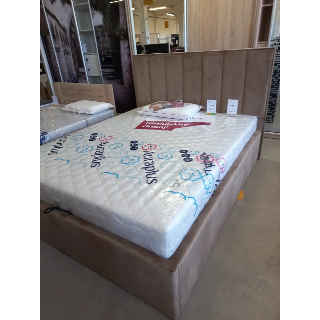 Lietuviškos gamybos lova – puikus pasirinkimas miegamajam ir svečių kambariui