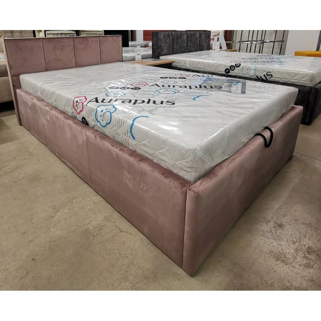 Lietuvių gamintojų madinga lova su keičiamu audiniu