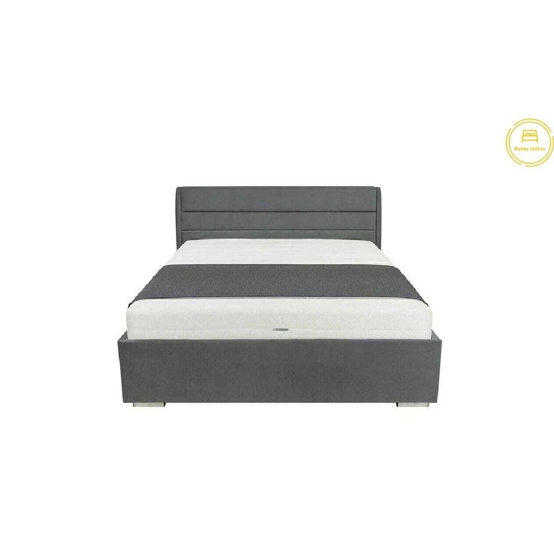 Elegantiška sofos komplektacija su minkštais pagalvėmis