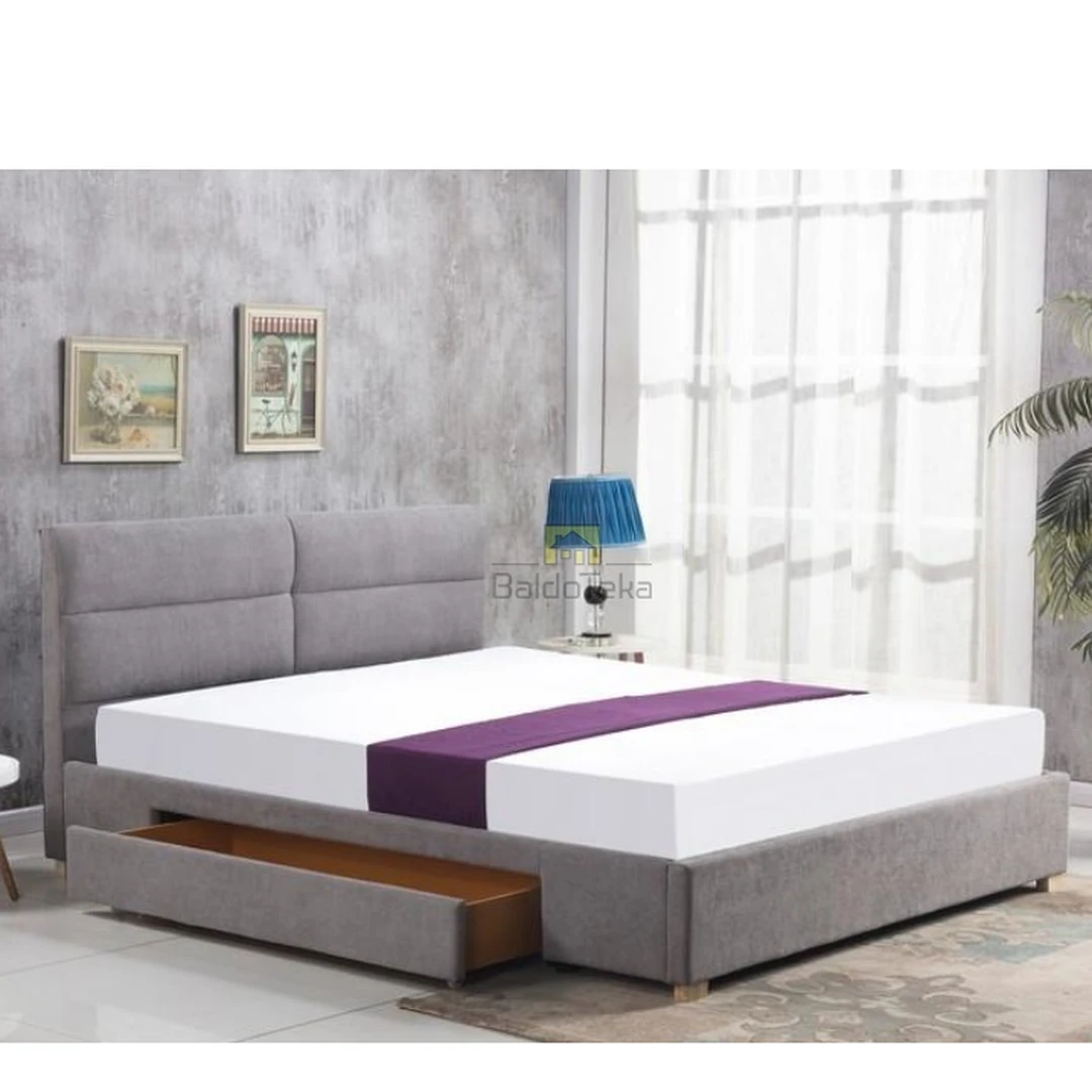 Ergonomiška lova su stalčiumi, šviesiai pilka