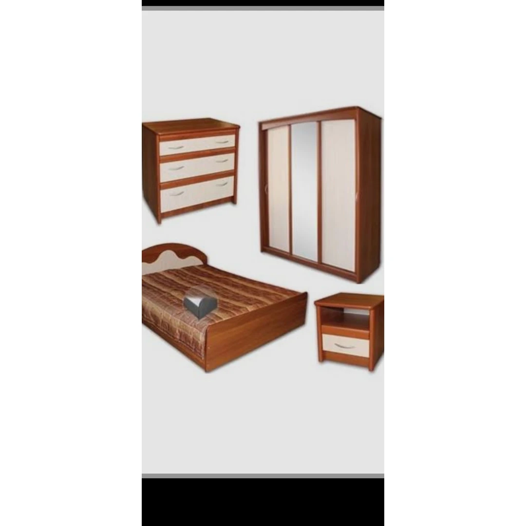 Šiuolaikiškas miegamojo komplektas