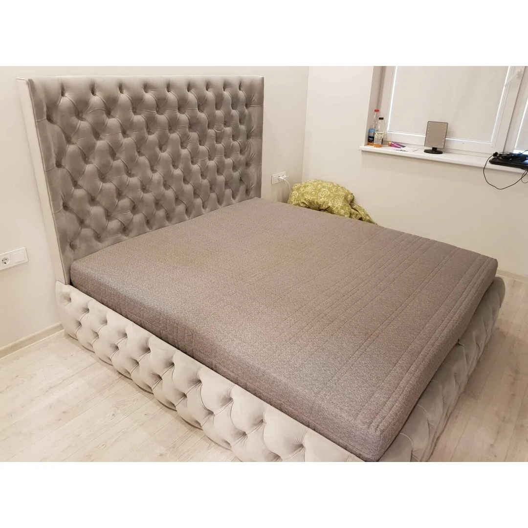 Erdvios lovos su patogia patalynės dėže