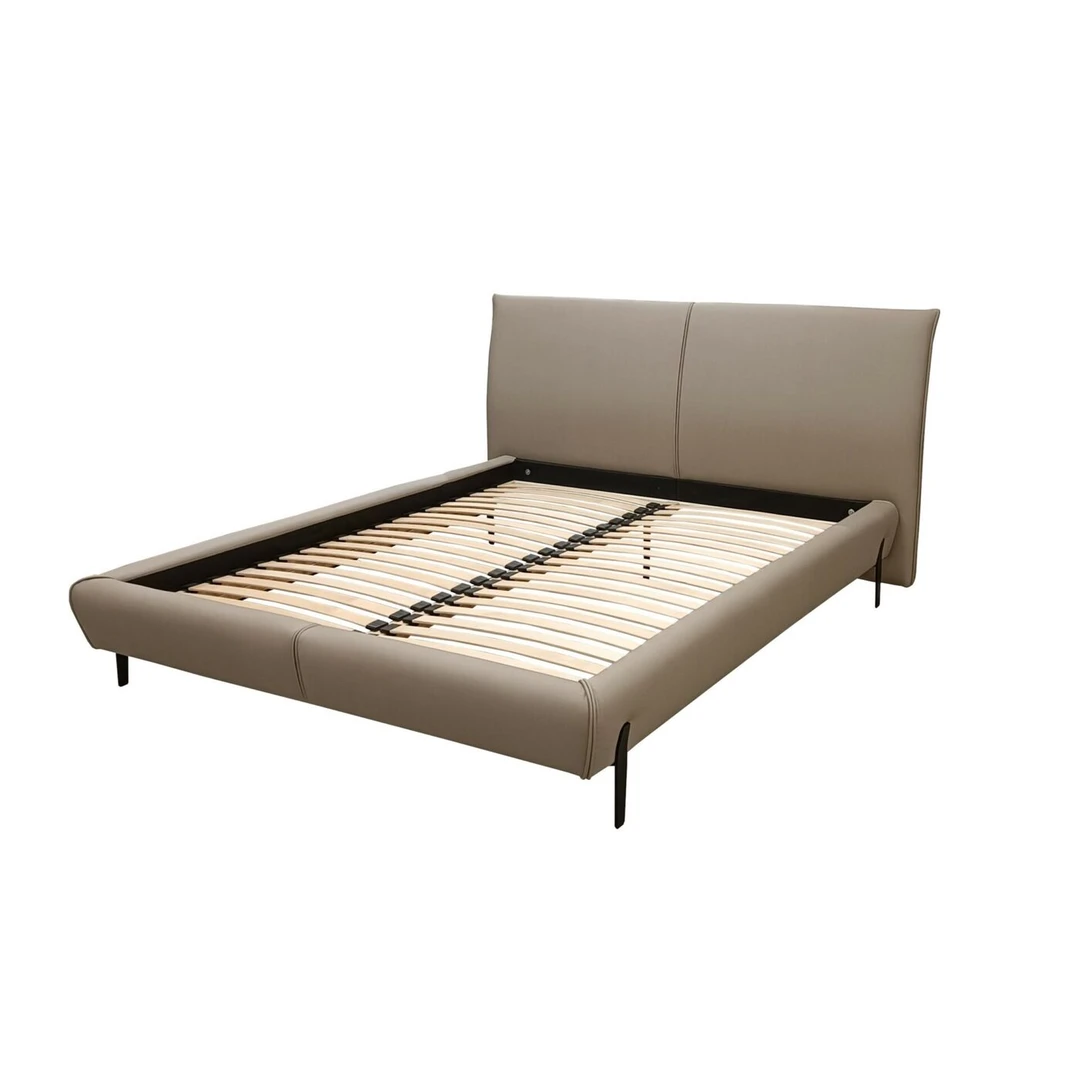 Stilinga miegamojo lova be patalynės dėžės