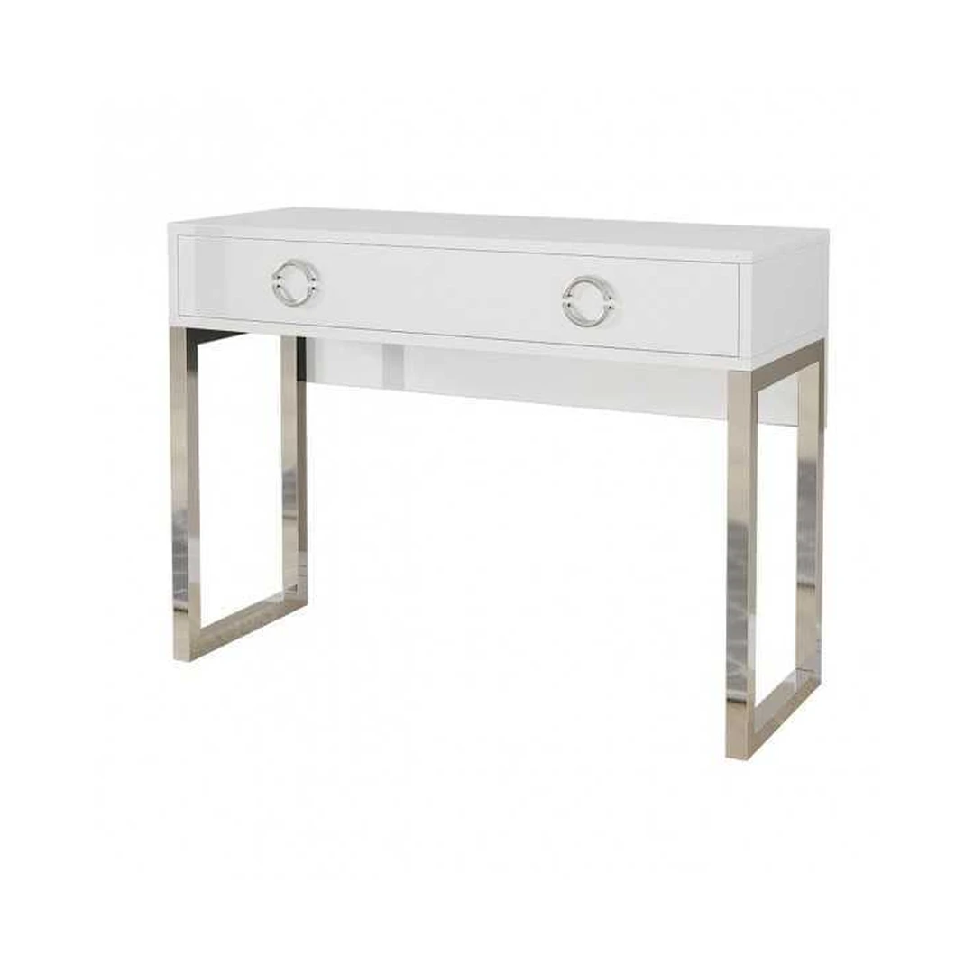 Šiuolaikiška baltos spalvos spintelė su chromu