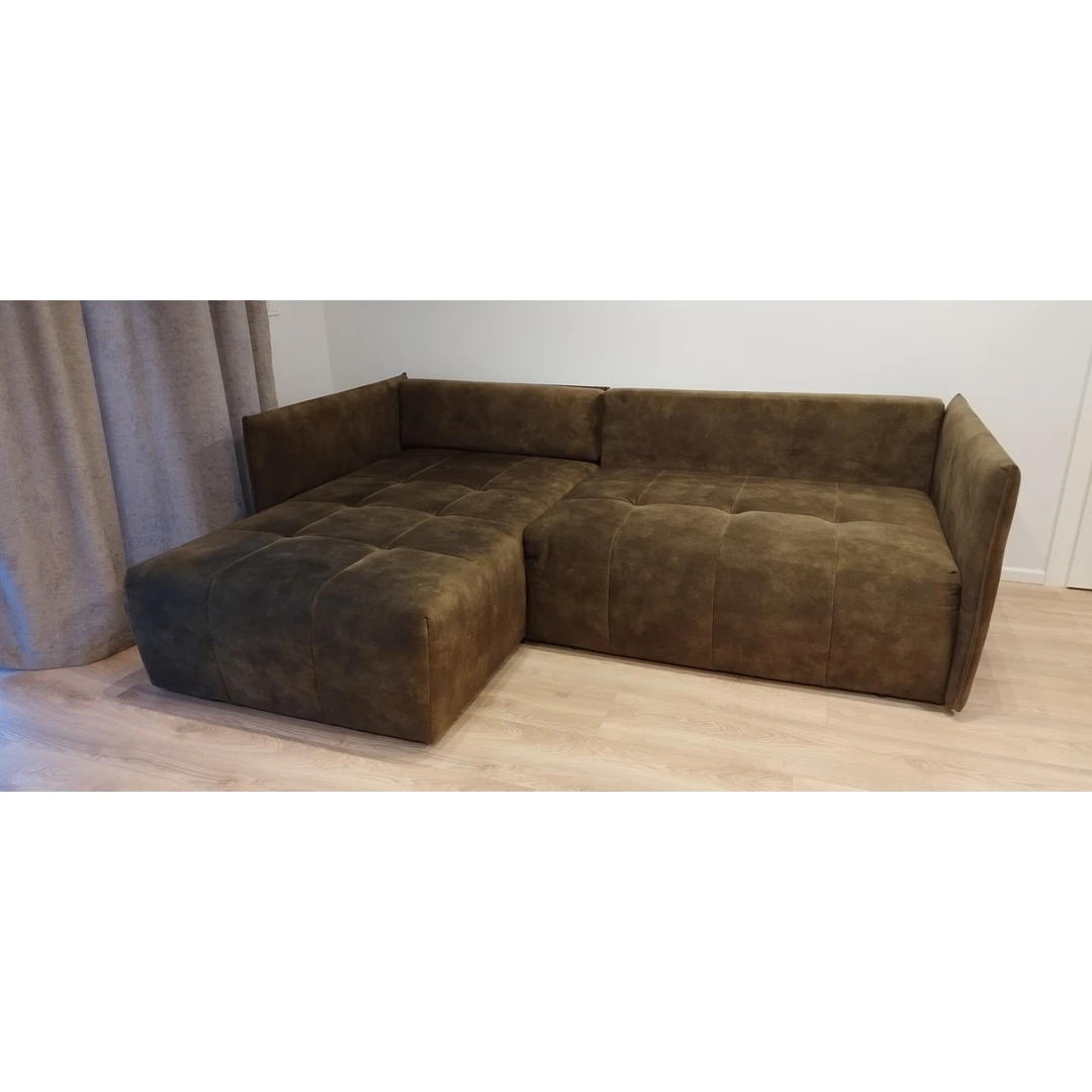 Kampinė sofa idealios būklės su pagalvėlėmis