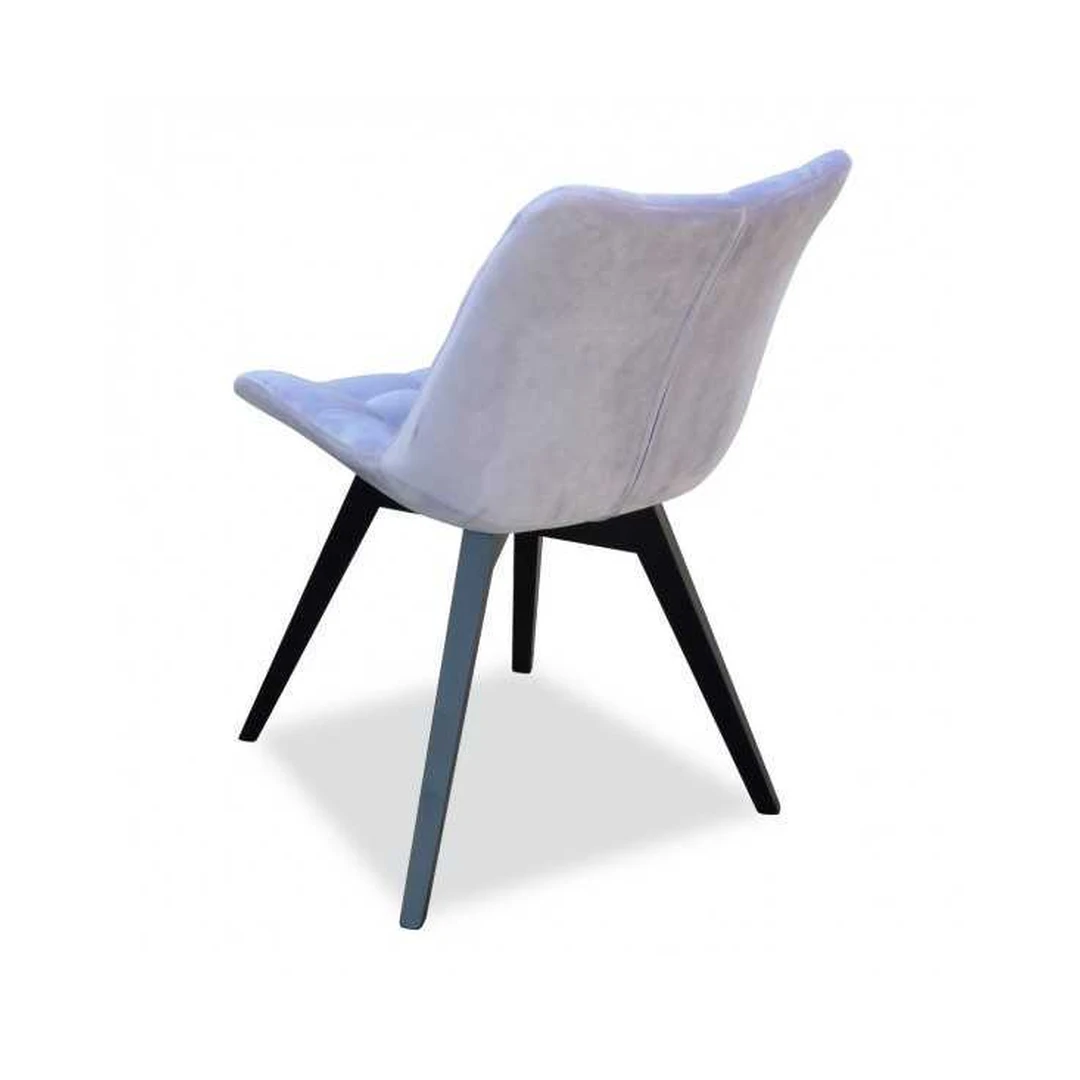 Natūralios medienos kėdė K 88 su individualiais spalvų pasirinkimais