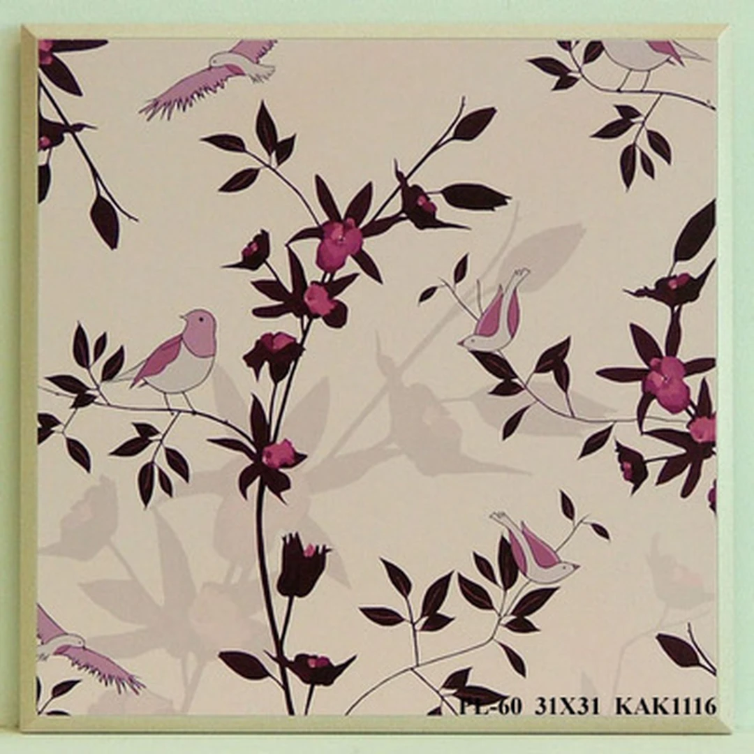 Kompaktiškas 31×31 cm stalas – idealus mažiems erdvėms