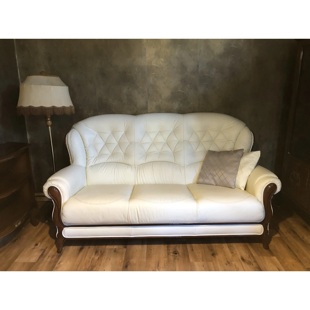 Itališka odinė sofa su foteliais – puiki būklė