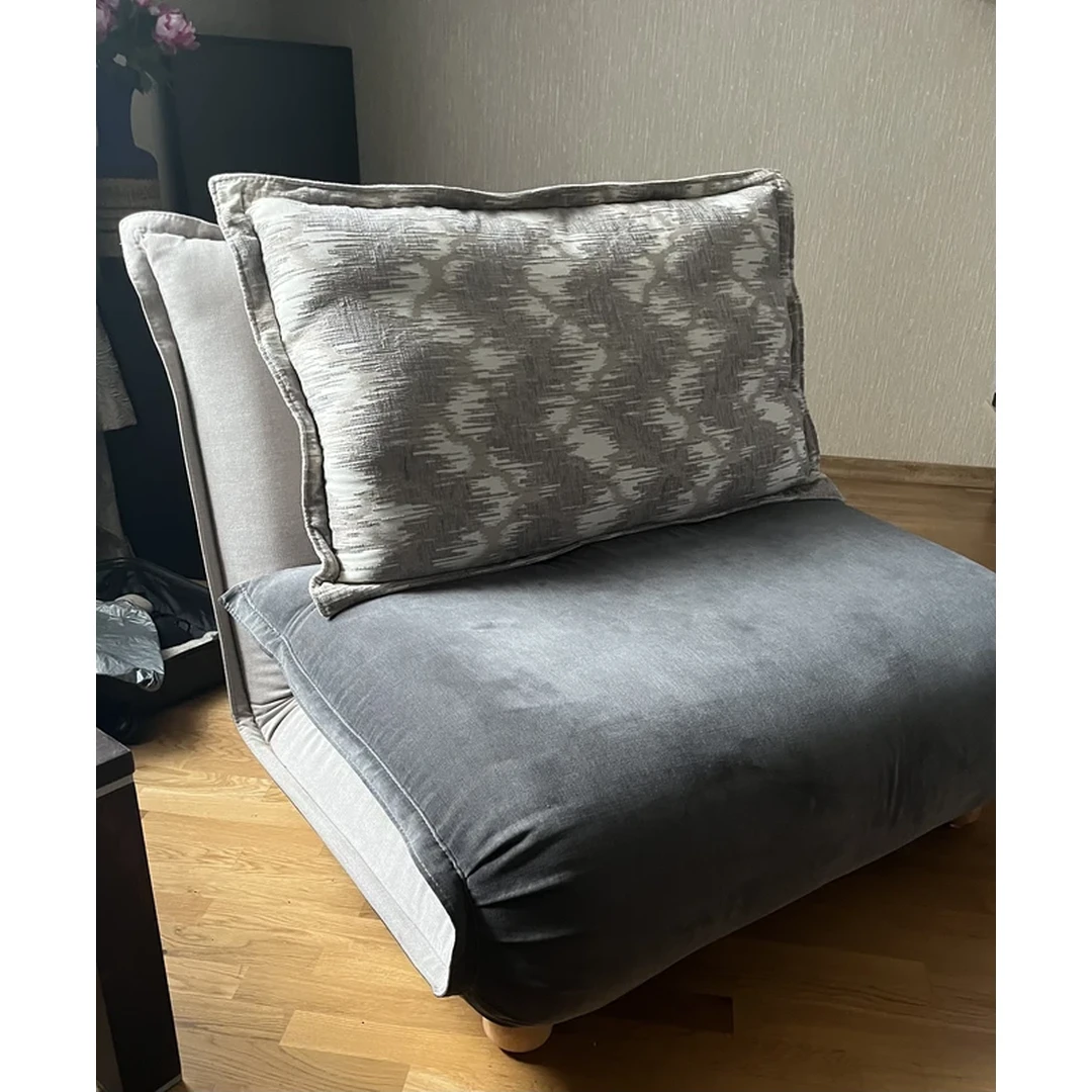 Ištiesiamas fotelis už 100€ – pasiimkite patys!