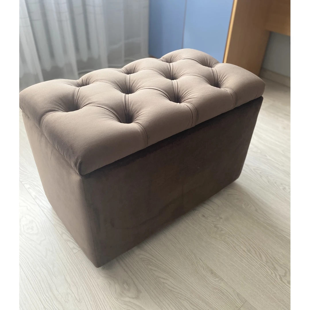 Stylish Chesterfield Pufas su Daiktadėže