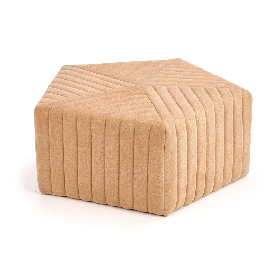 Stylish ir praktiškas pufas – puiki dekoracija jūsų namams