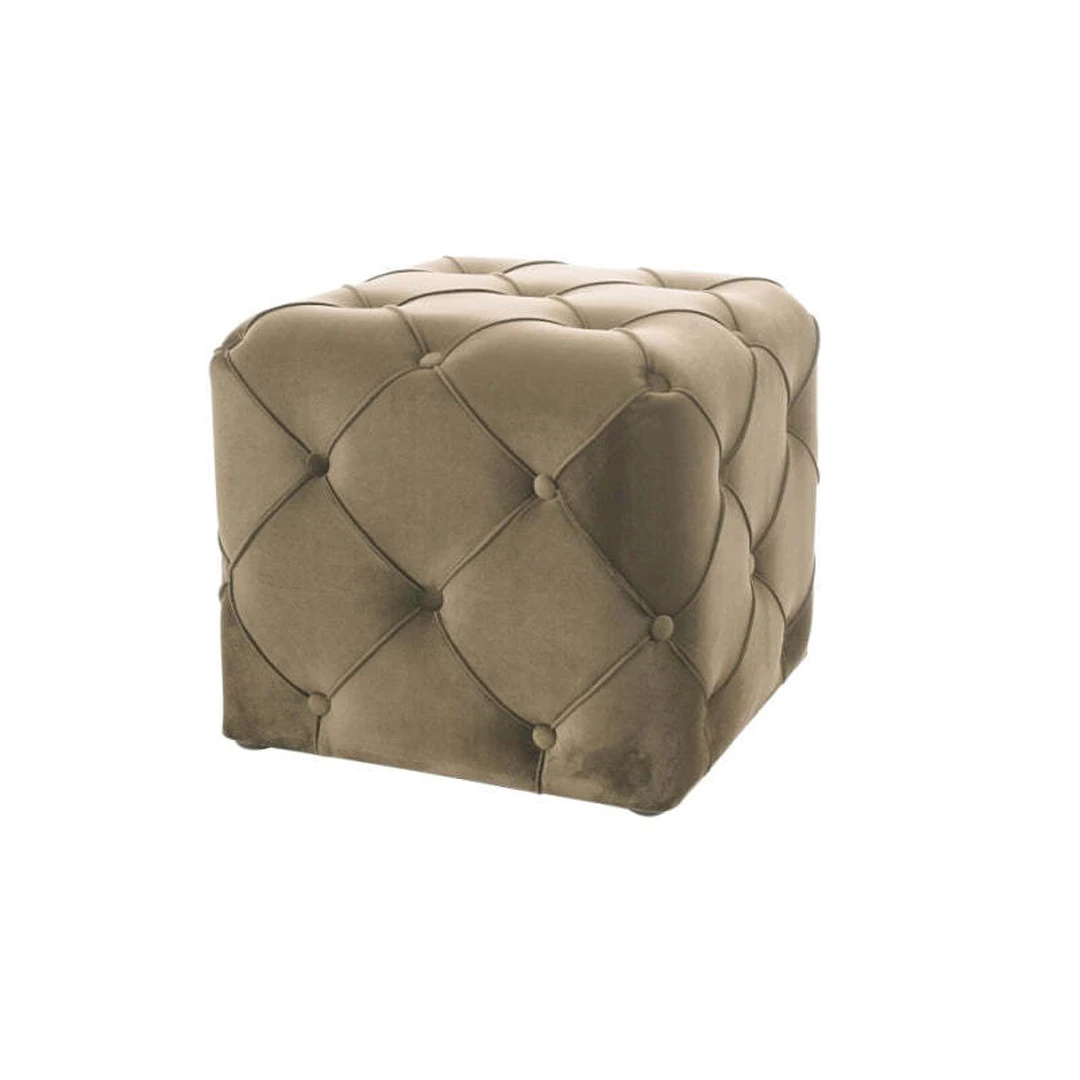 Elegantiška minkšta sofa su atlošu