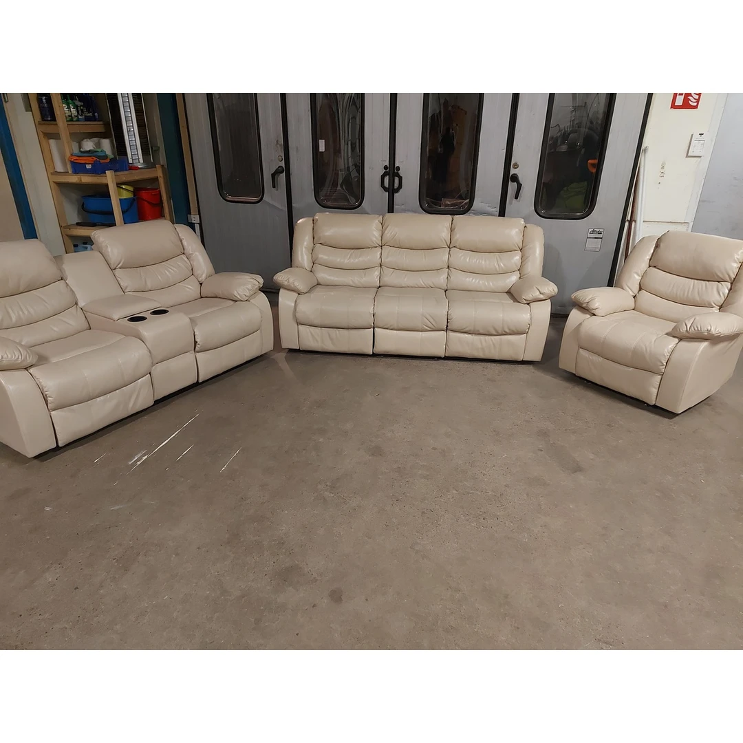 Idealios būklės odos svetainės komplektas 3+2+1