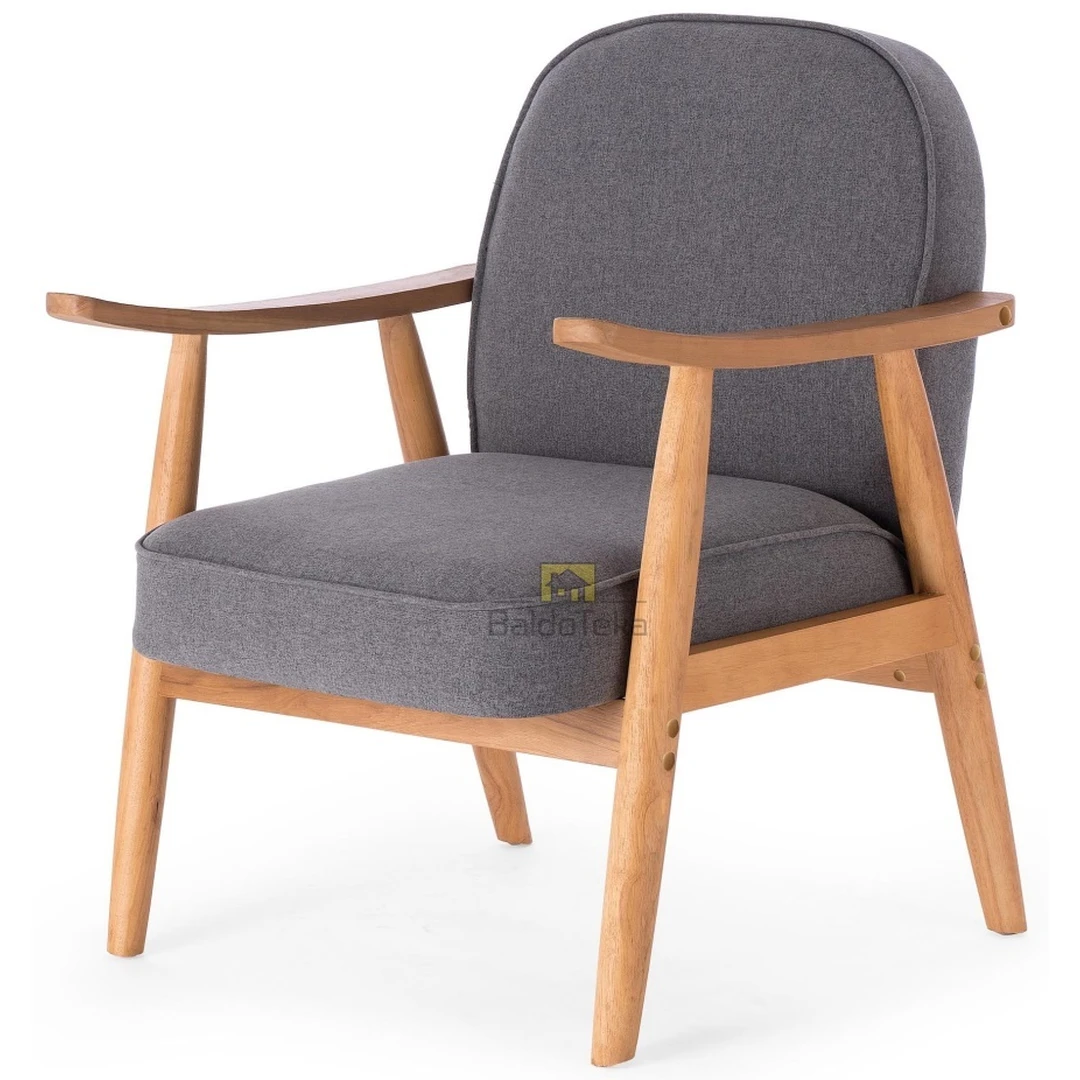 Elegantiškas pilkas gobeleno fotelis su natūraliu medžiu