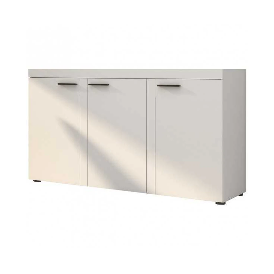 Šiuolaikiška balta spinta su laminuota plokšte ir HDF galiniu skydeliu