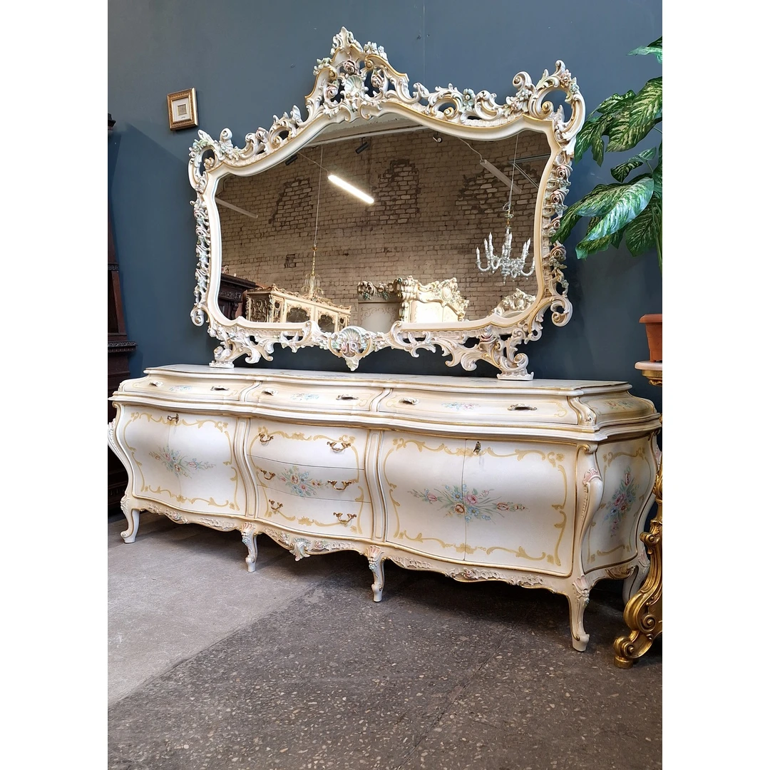 Prabangi baroko stiliaus komoda su veidrodžiu