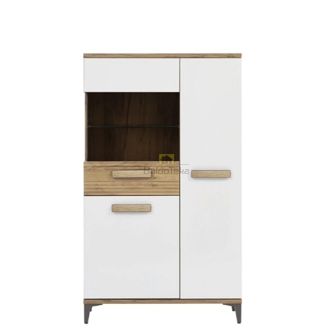 Elegantiška spinta auksinis ąžuolas su blizgiu baltu