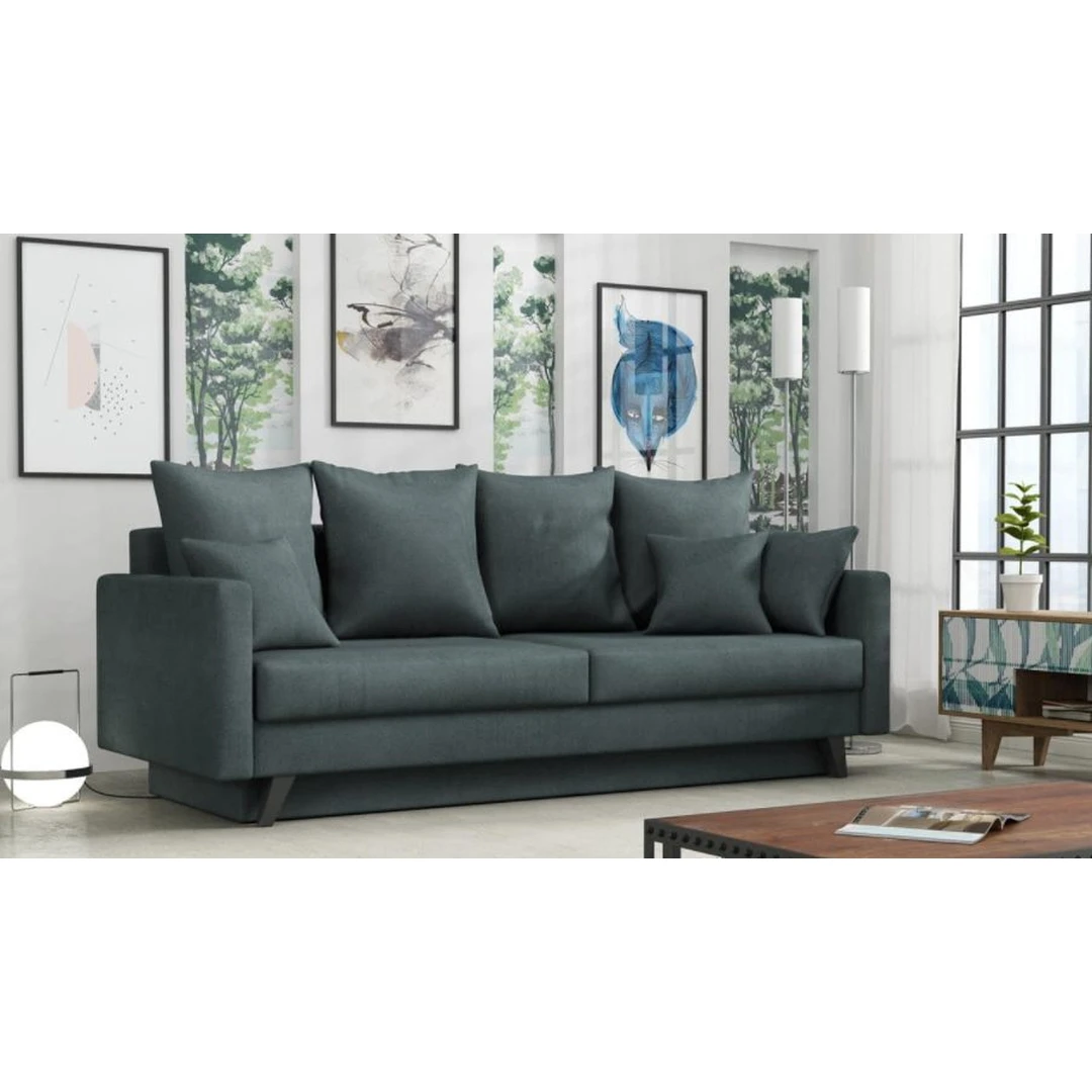 Įvairių spalvų sofos