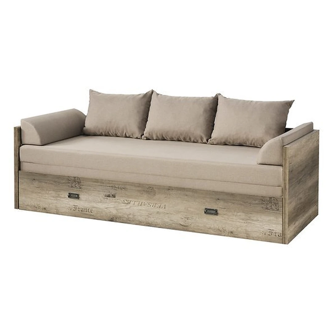 Patogi kambario lova su sofos funkcija ir poilsio zona