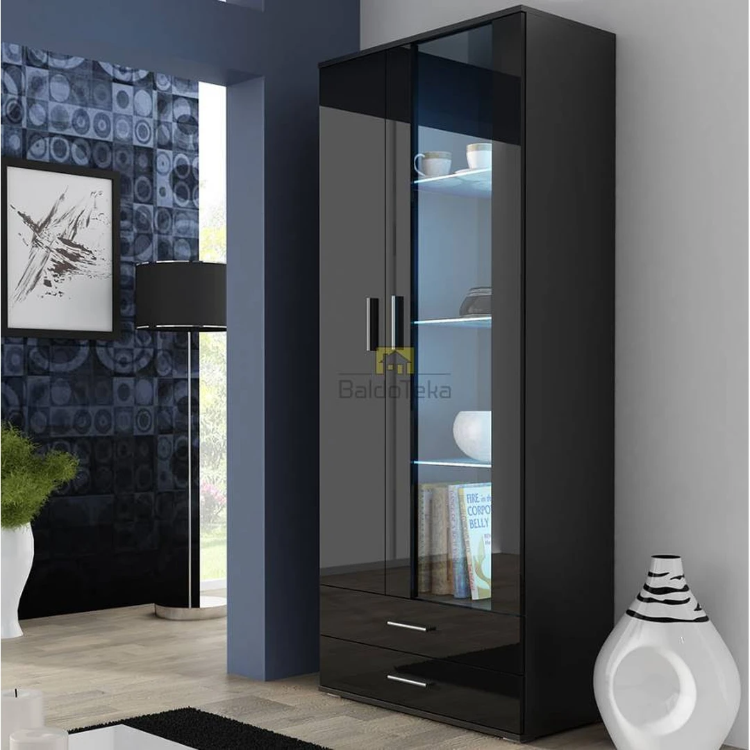 Modernus juodas spintos korpusas su blizgiais fasadais