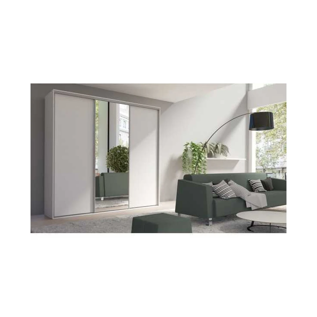 Erdvus spintas su stumdomomis durimis ir LED apšvietimu