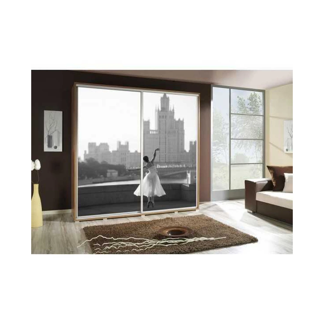 Erdvus 205 cm pločio spinta su 215 cm aukščio